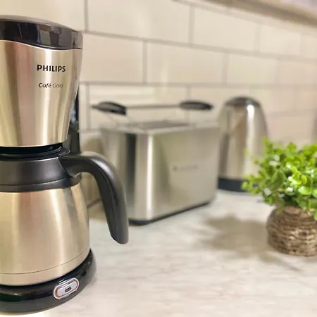 Terracotta - Zentral, Parken, Netflix, Kontaktloses Einchecken, Kingsize-bett Appartement *