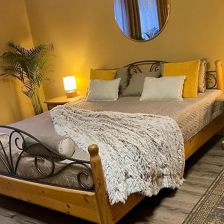 Terracotta - Zentral, Parken, Netflix, Kontaktloses Einchecken, Kingsize-bett *