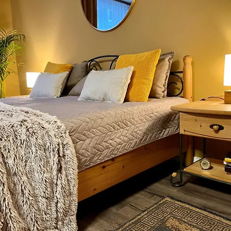 Terracotta - Zentral, Parken, Netflix, Kontaktloses Einchecken, Kingsize-bett Apartment *