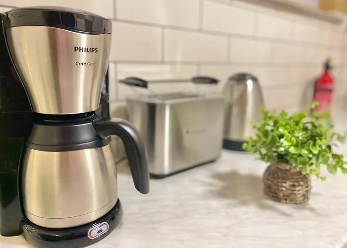 Terracotta - Zentral, Parken, Netflix, Kontaktloses Einchecken, Kingsize-bett Appartement *